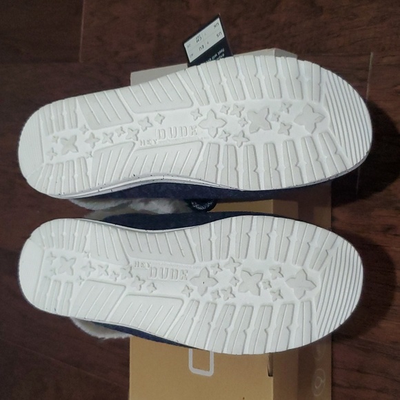 +HEY DUDE BRITT NAVY ANKLE BOOTS - Picture 5 of 6